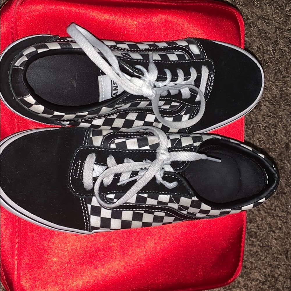 Women’s Cherkerboard Vans‼️